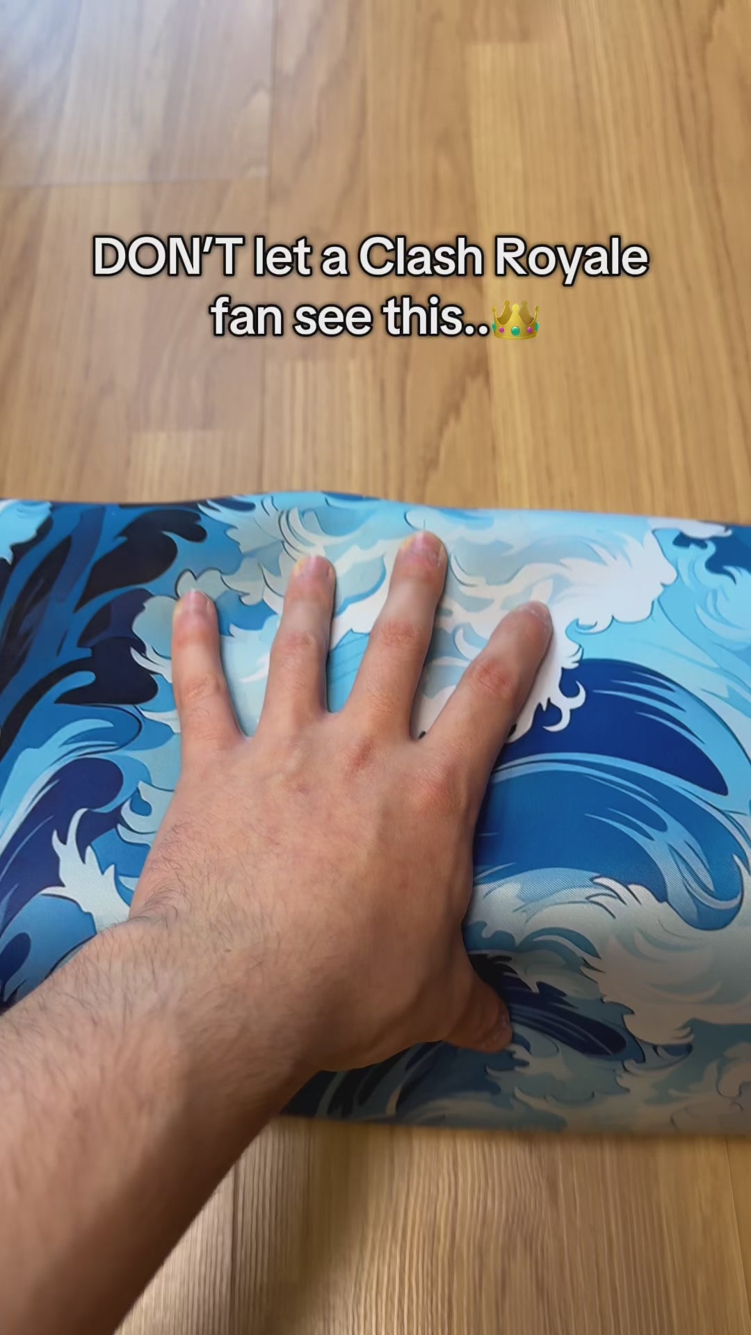 𝐓𝐡𝐞 𝐈𝐜𝐨𝐧𝐢𝐜 𝐋𝐨𝐠